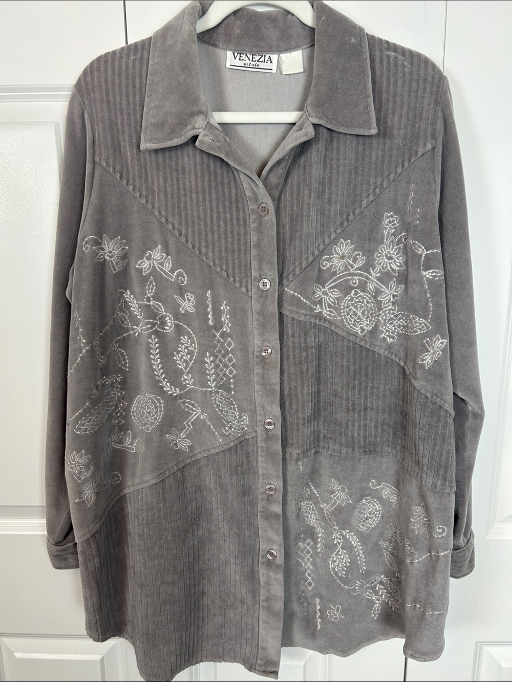 Venezia Gray Embroidered Panel Button-Front Velour Top Size Large